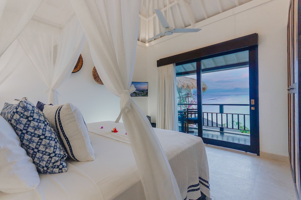 Batu Karang Lembongan Resort and Spa 35/85