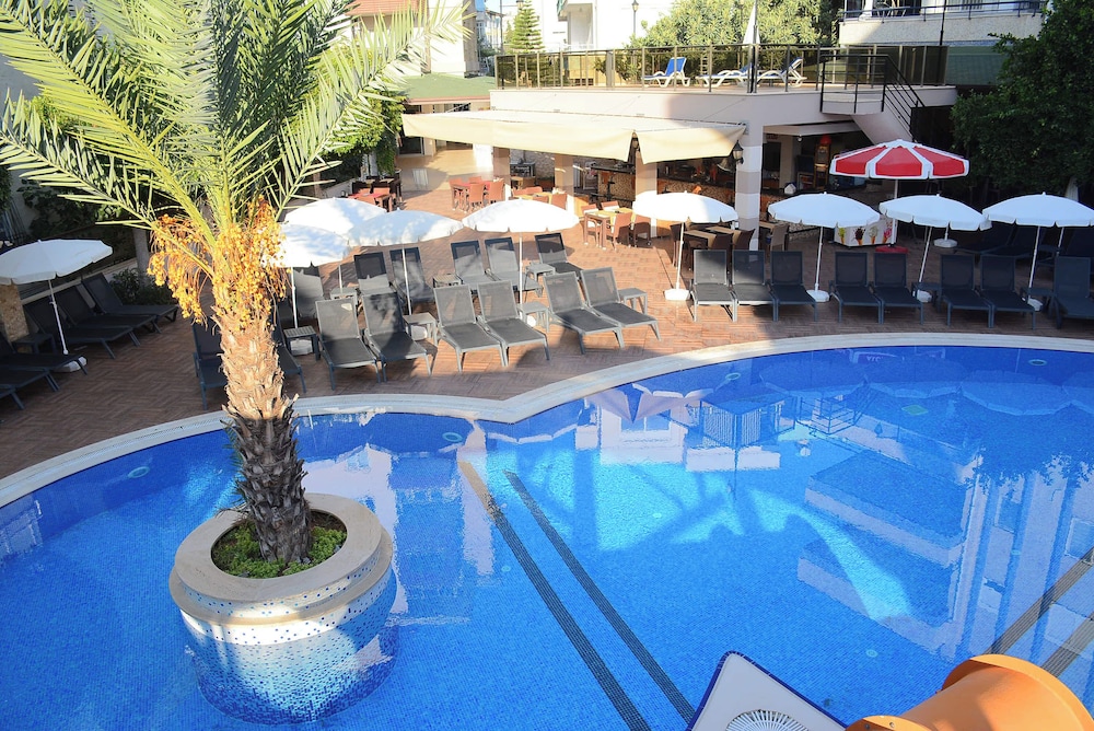 Almera Park Apartments 43/73