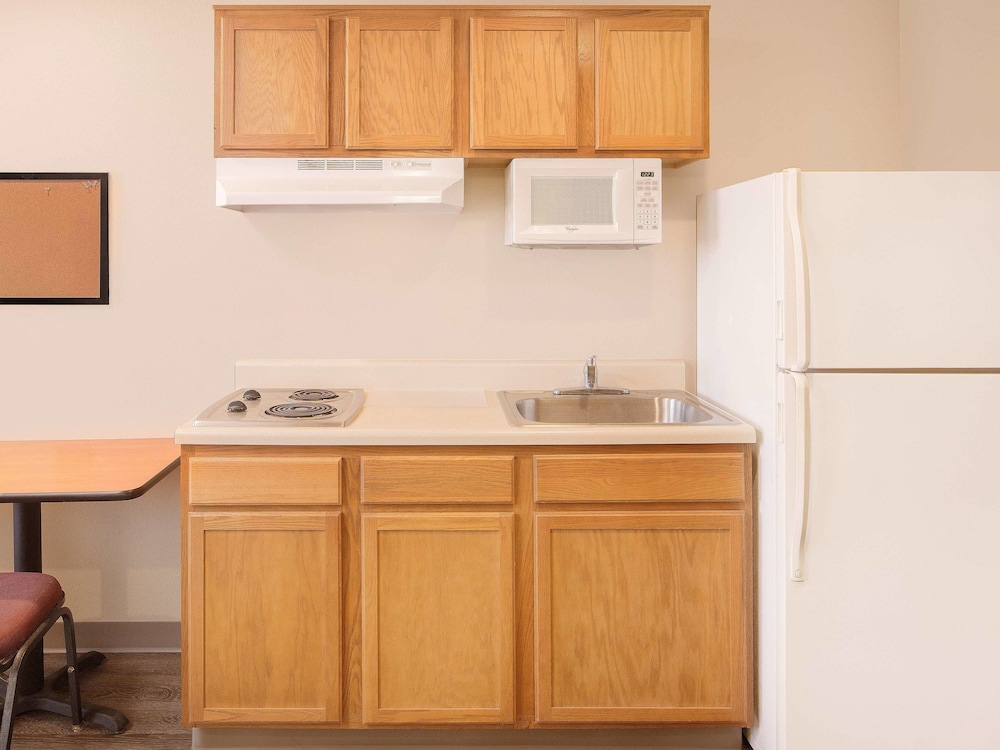 Extended Stay America Select Suites - Gulfport 17/60