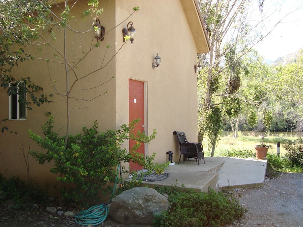 Sequoia Riverfront Cabins 5/71
