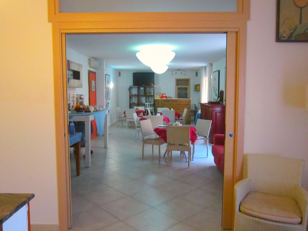Hotel Maison Degas 55/67