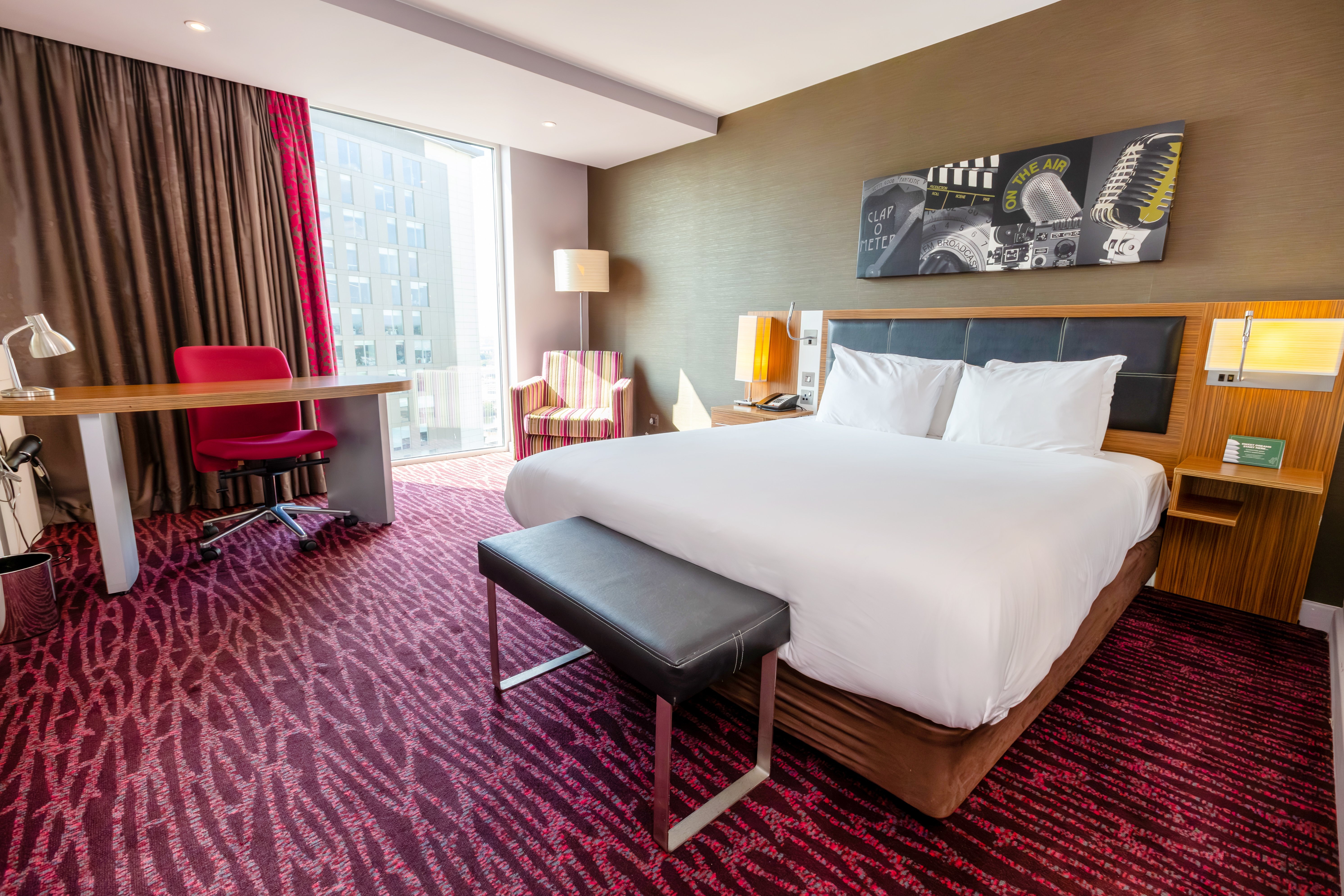 Holiday Inn Manchester Media City Uk 16/50