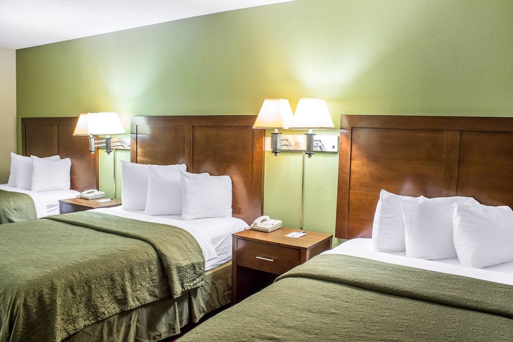 Quality Inn Selma NC 9/25