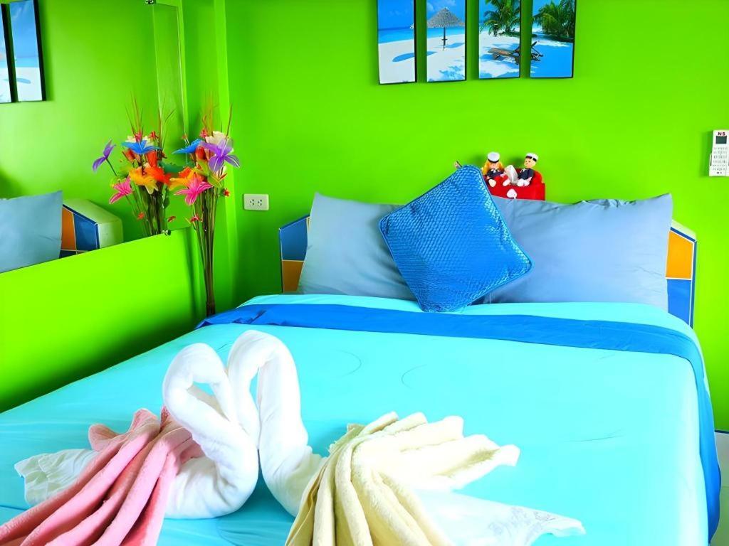 Baan Navy Hotel 49/64