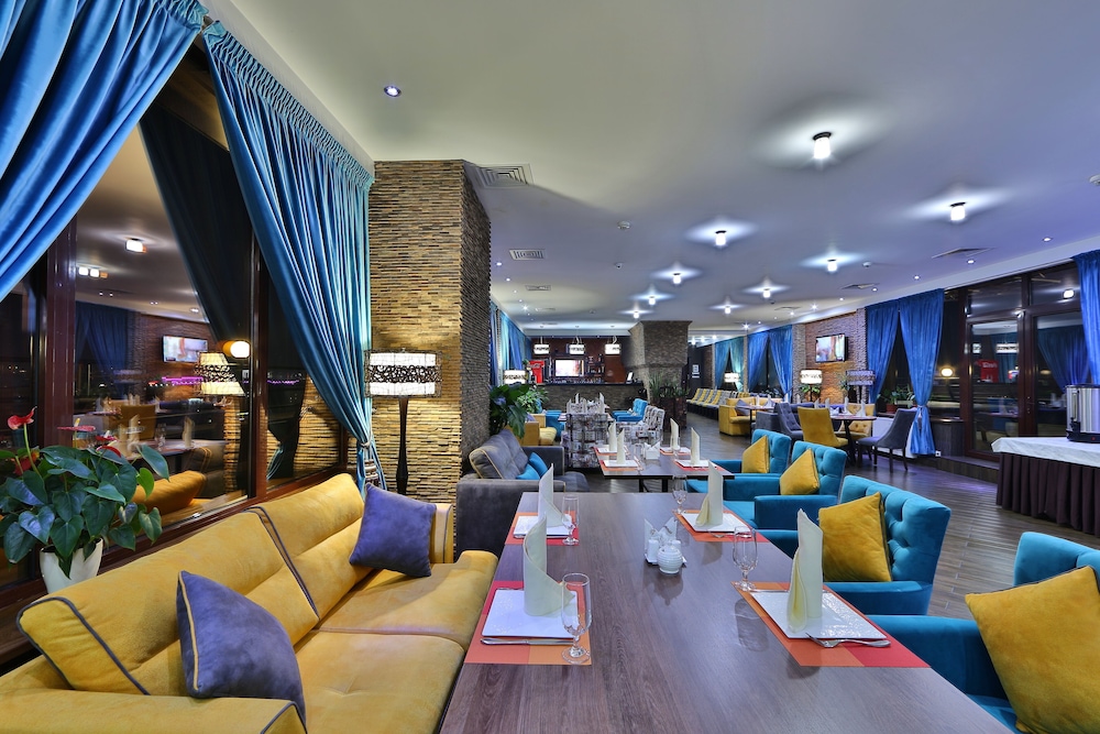 Damas International Hotel 47/48