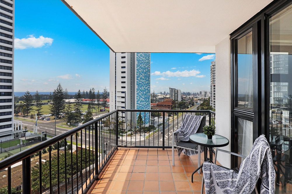 Neptune Resort 33/80