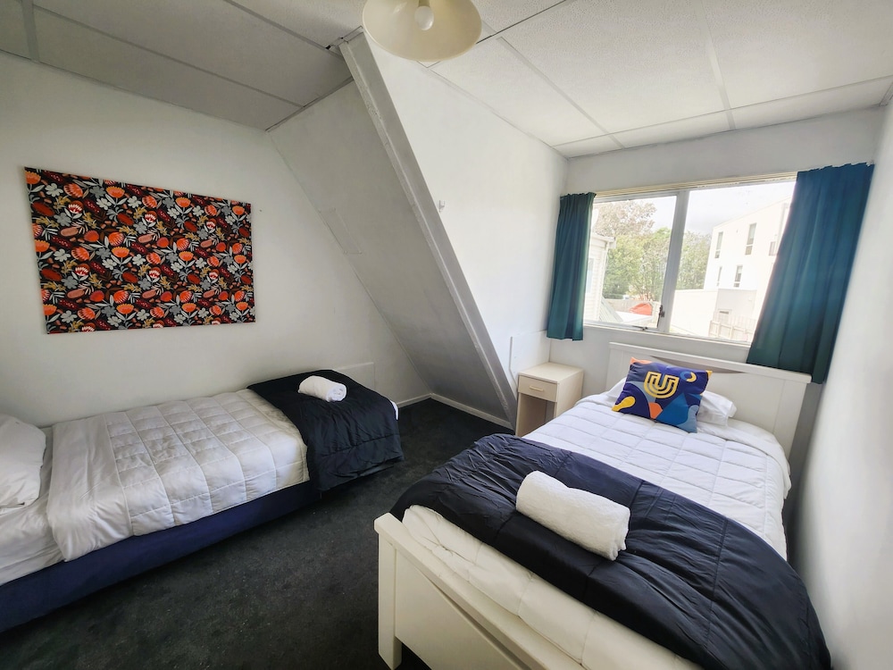 U Studios Paraparaumu, SureStay Collection by Best Western 12/46