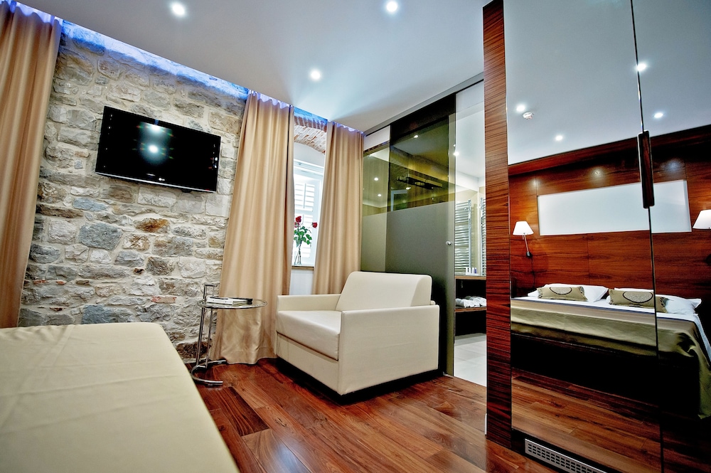 Jupiter Heritage Hotel 45/72