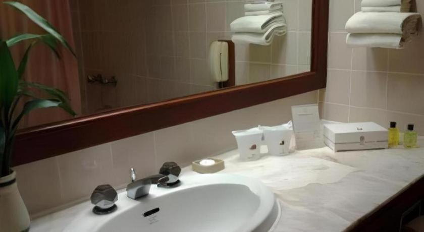 Marco Polo Hotel Tawau 49/50