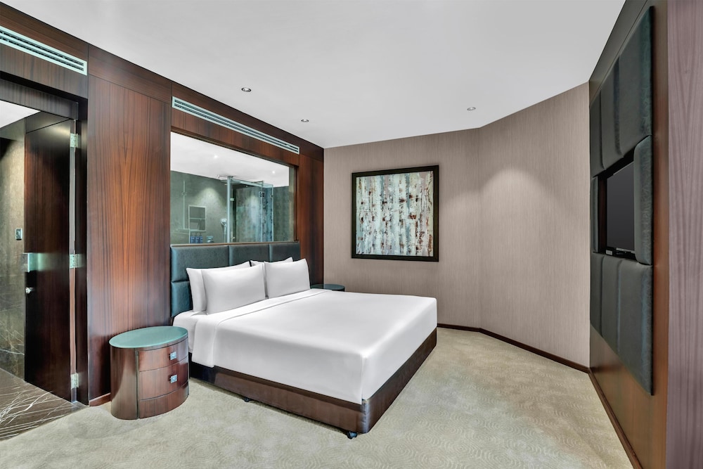 Radisson Blu Atria Bengaluru 18/76