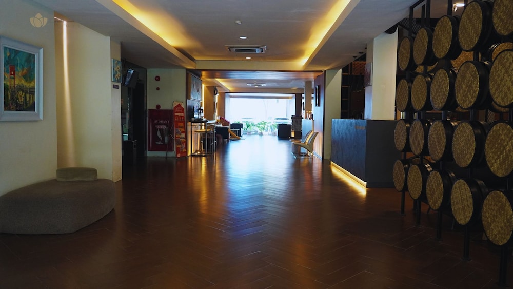 Opi Indah Hotel 29/52