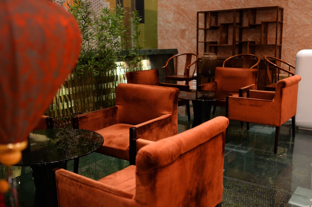 Holiday Inn Shanghai Pudong Nanpu 53/76