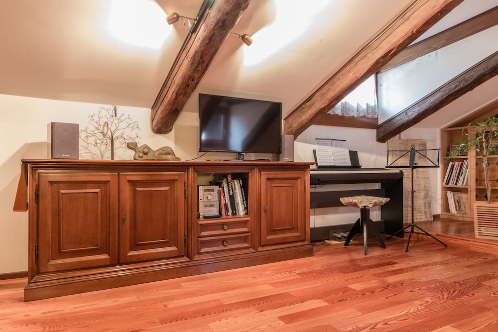 Vivaldi Apartment 21/26