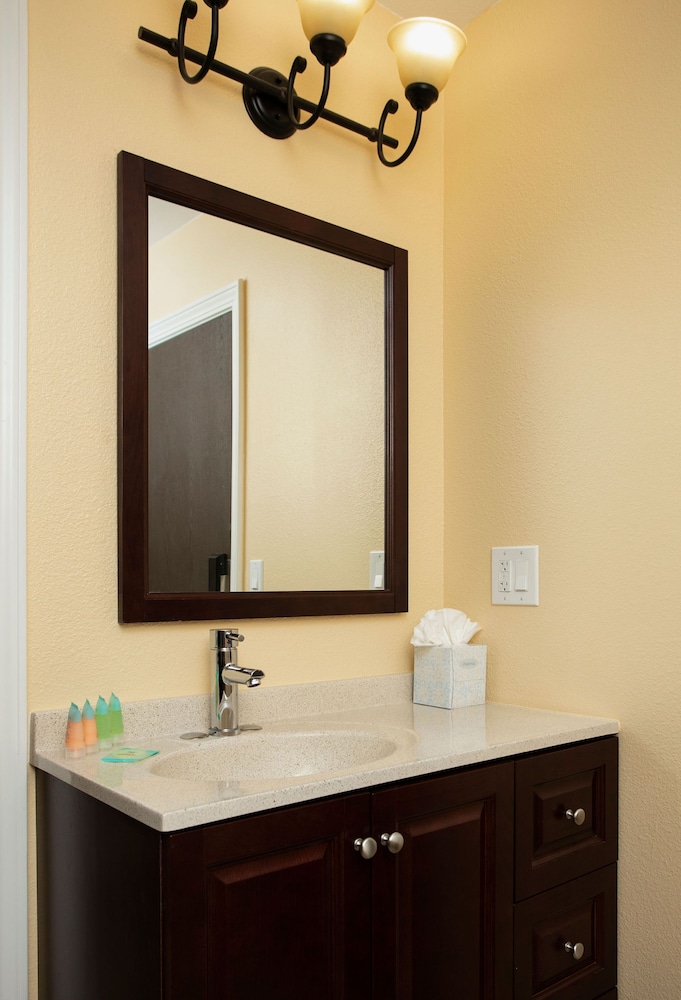 The Monarch 49/50