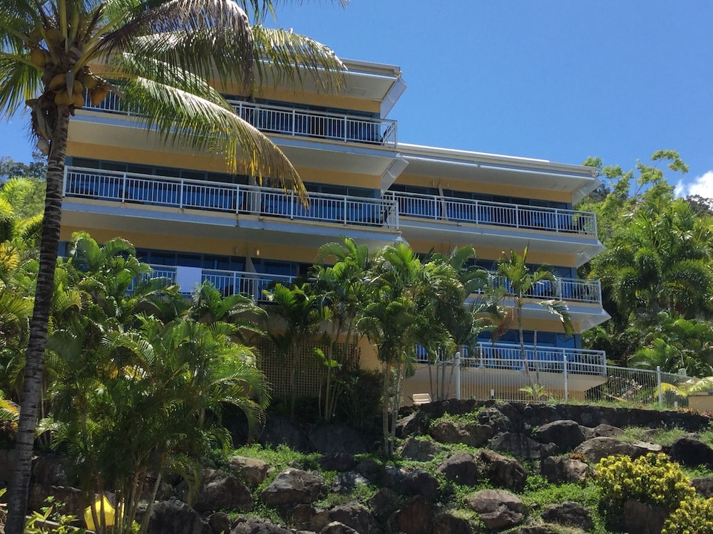 Coral Sea Vista Apartments 2/58