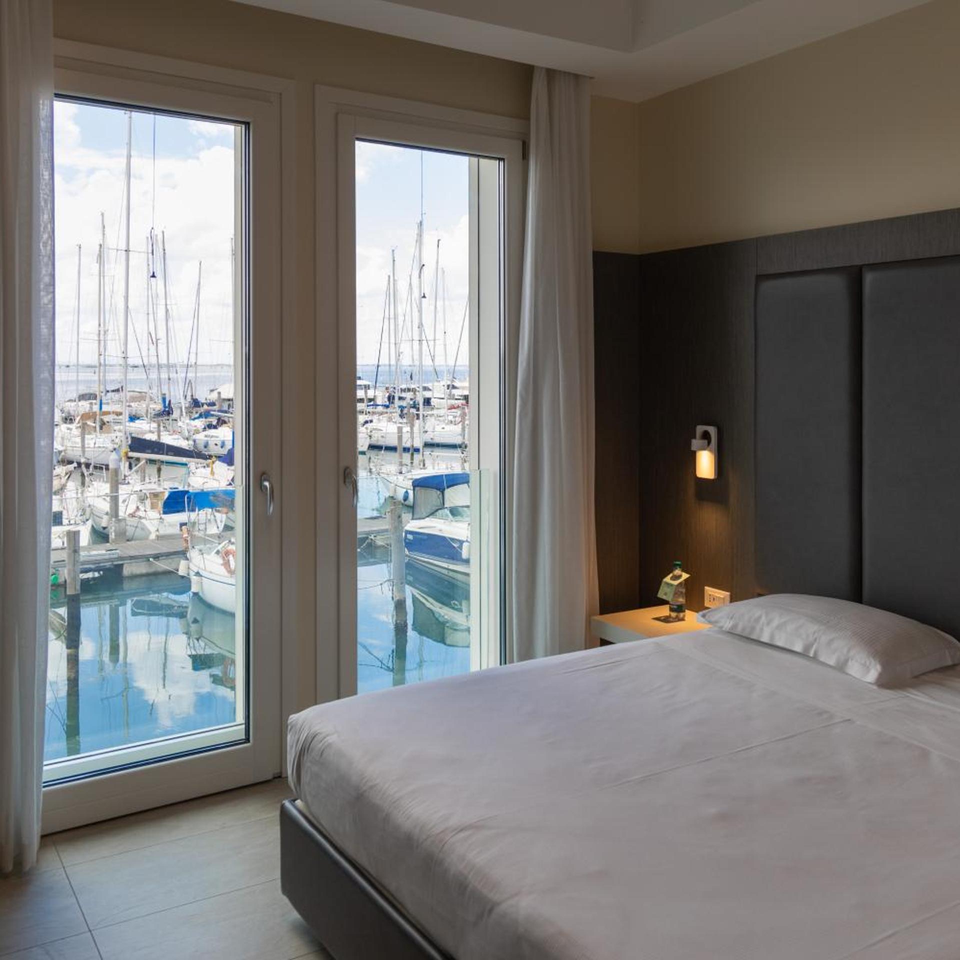 Superior, Double Bed, Lagoon View، Mosella Suite 2/10