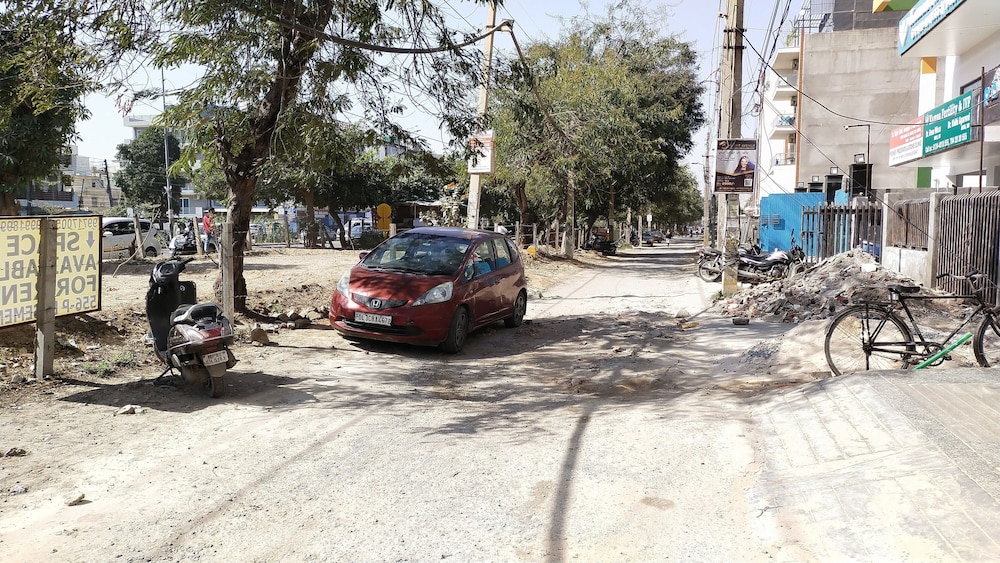 SaltStayz Sector 39 - Subhash Chowk 43/50
