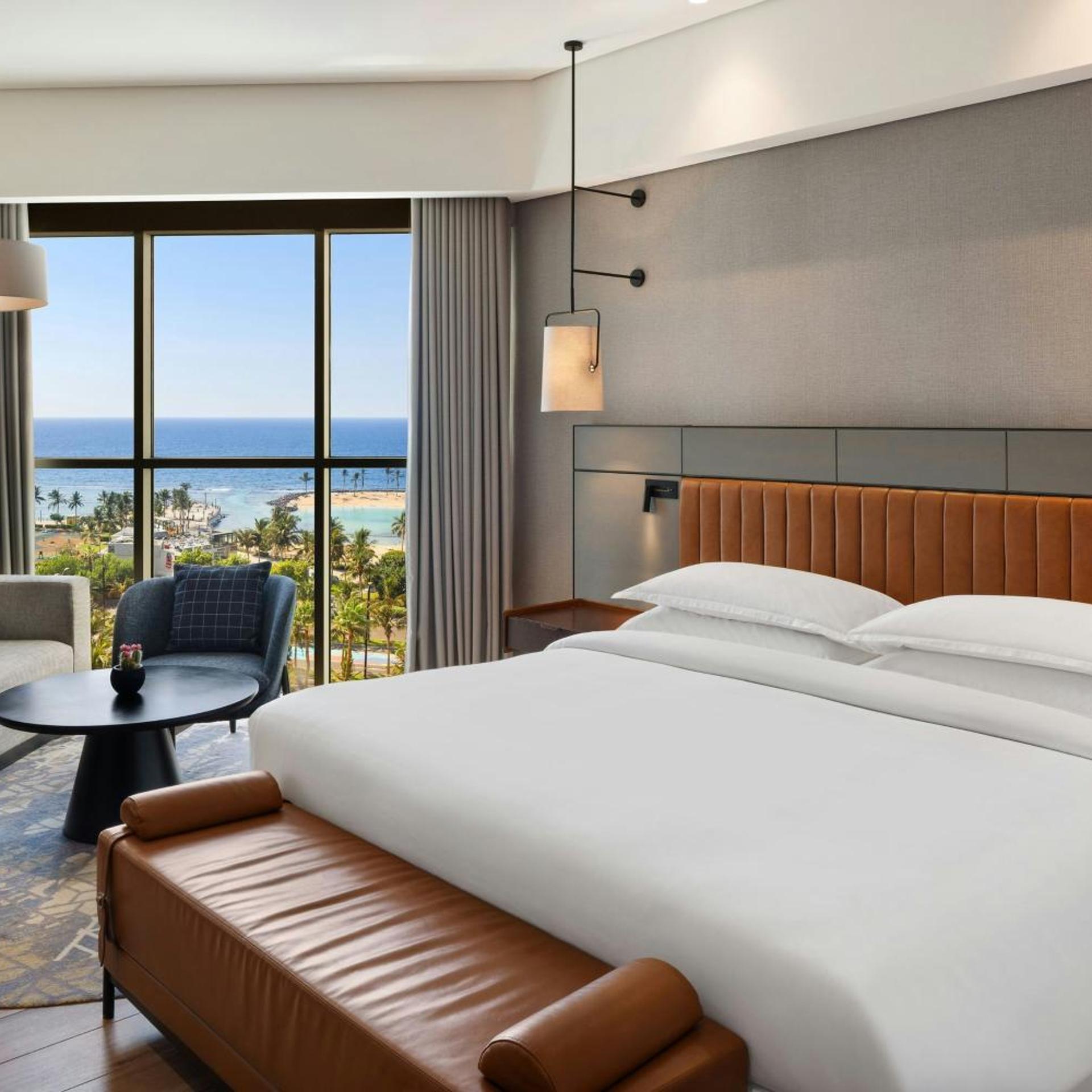 1 Bedroom, Amiri, Suite, Sea View, Club Lounge Access