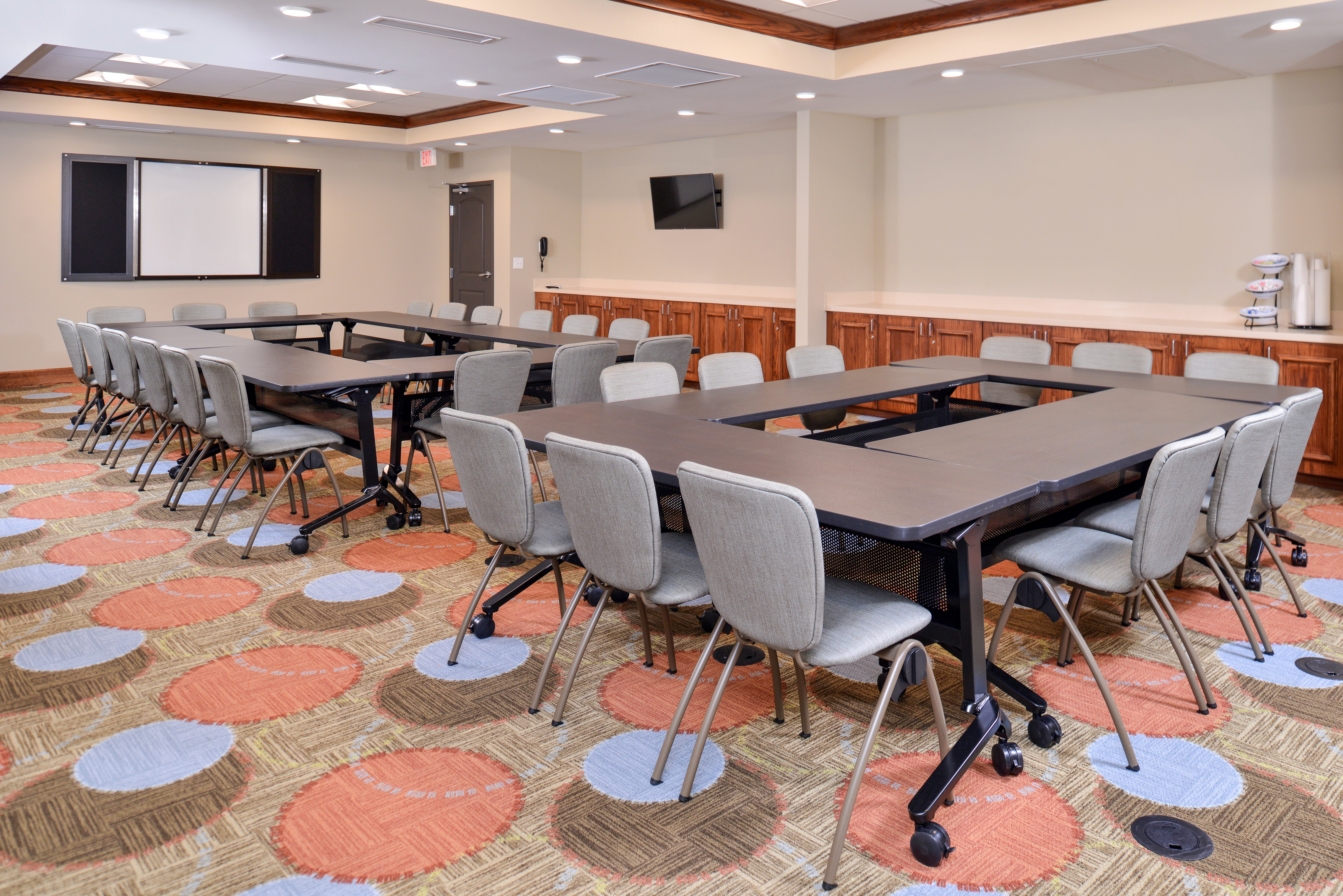 STAYBRIDGE SUITES ROCHESTER COMMERCE DR NW 46/56