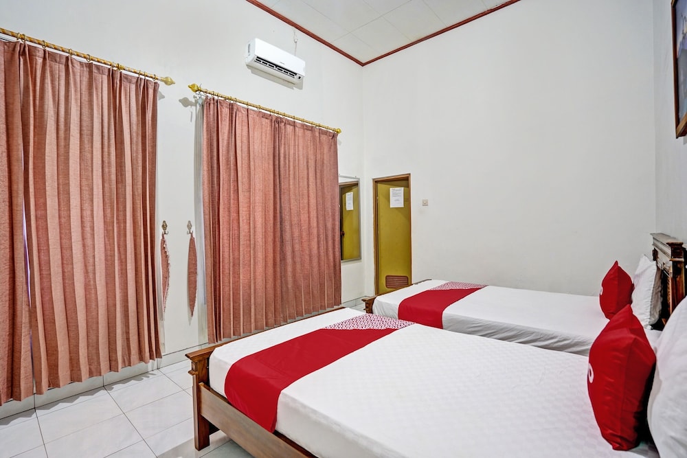 Hotel O Villa Kusuma ResidenceNearRSI Fatimah Banyuwangi 11/24