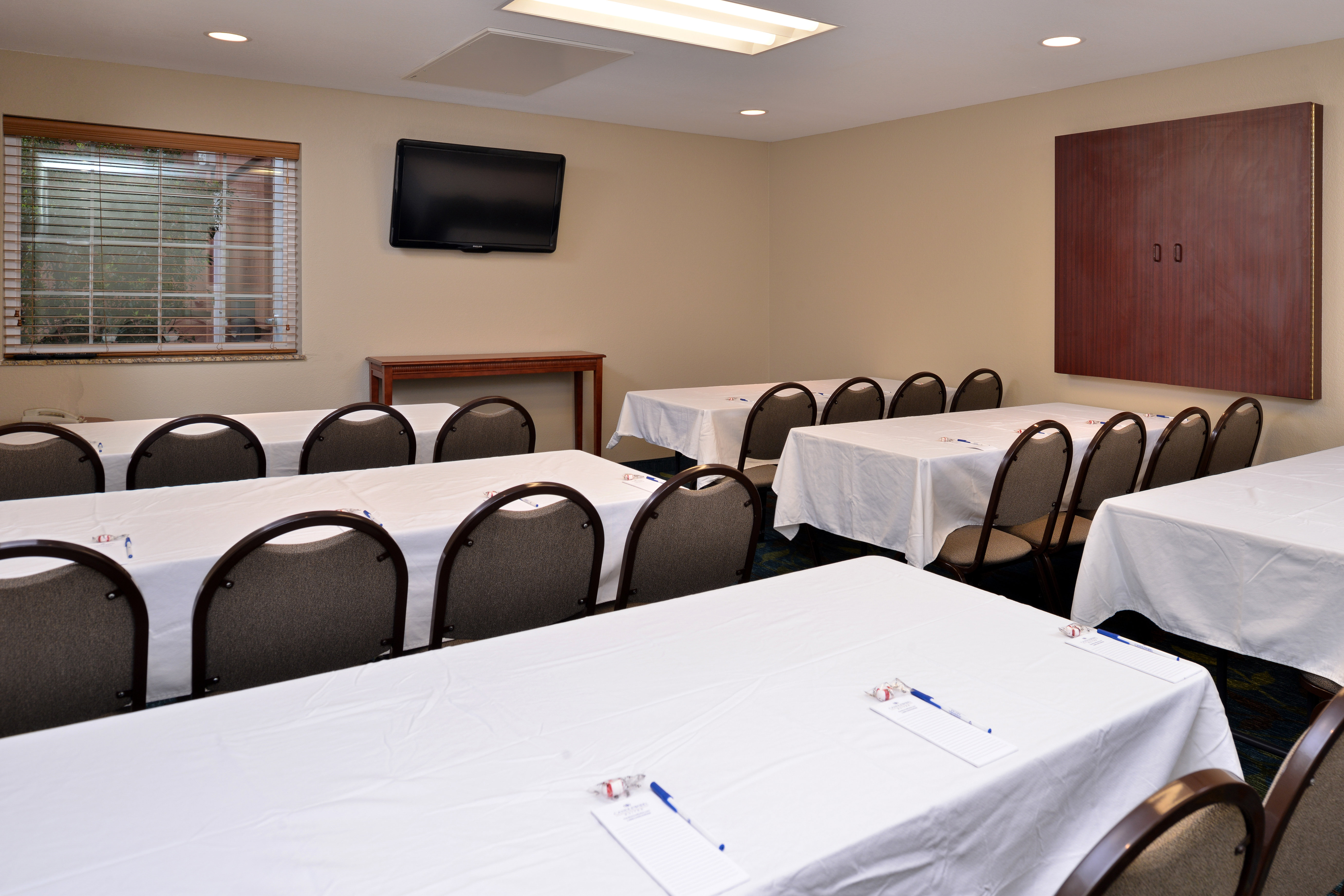CANDLEWOOD SUITES BLUFFTON - HILTON HEAD 56/73