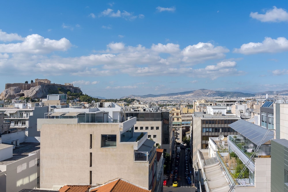 The Athenians Art Apartments 40/50