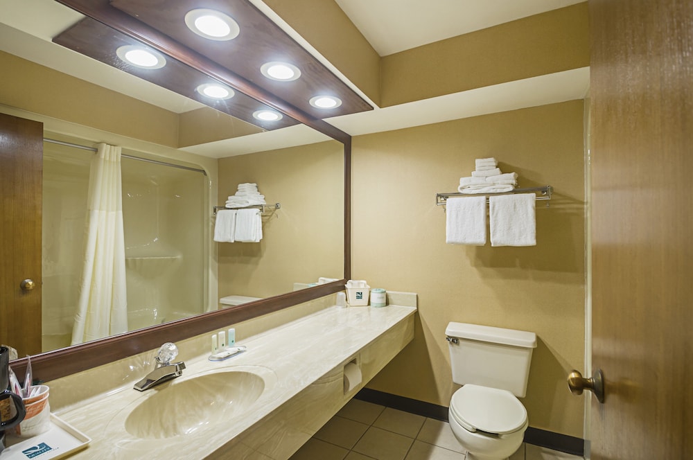 Quality Inn & Suites Frostburg-Cumberland 57/58
