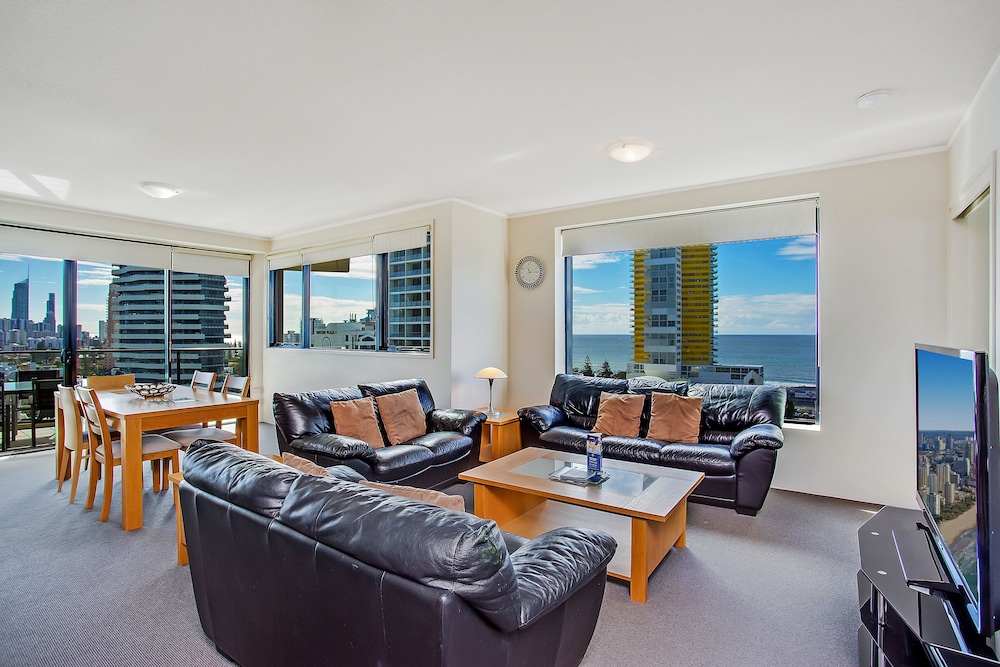 Mantra Broadbeach on the Park 45/70