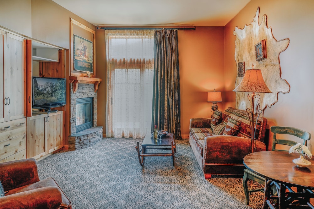 The Village Center At Big Sky Resort 42/70