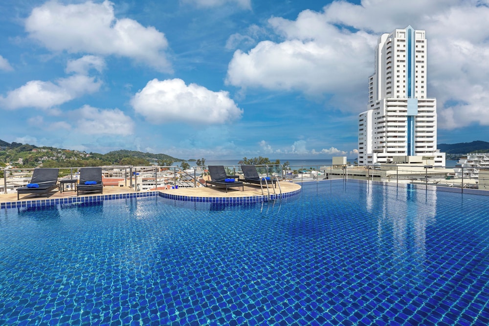 Amata Patong 44/48