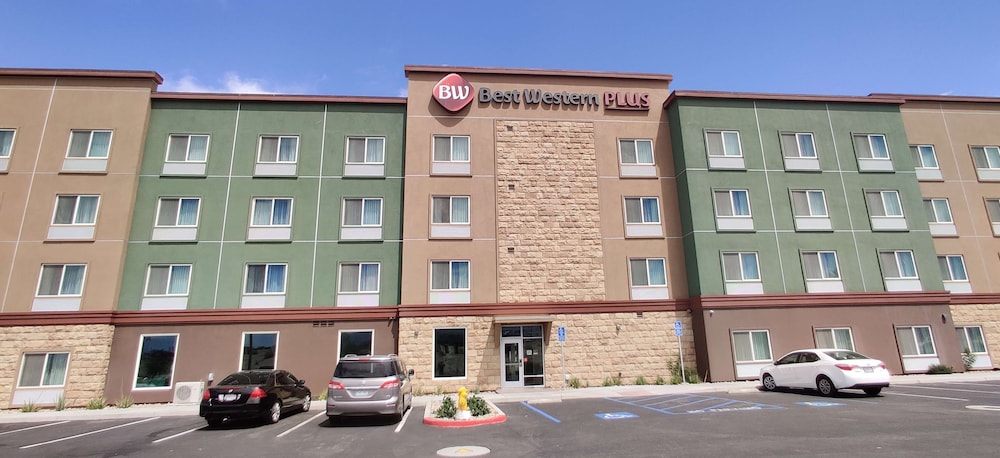 Best Western Plus Desert View Inn & Suites in CATHEDRAL CITY - CA
