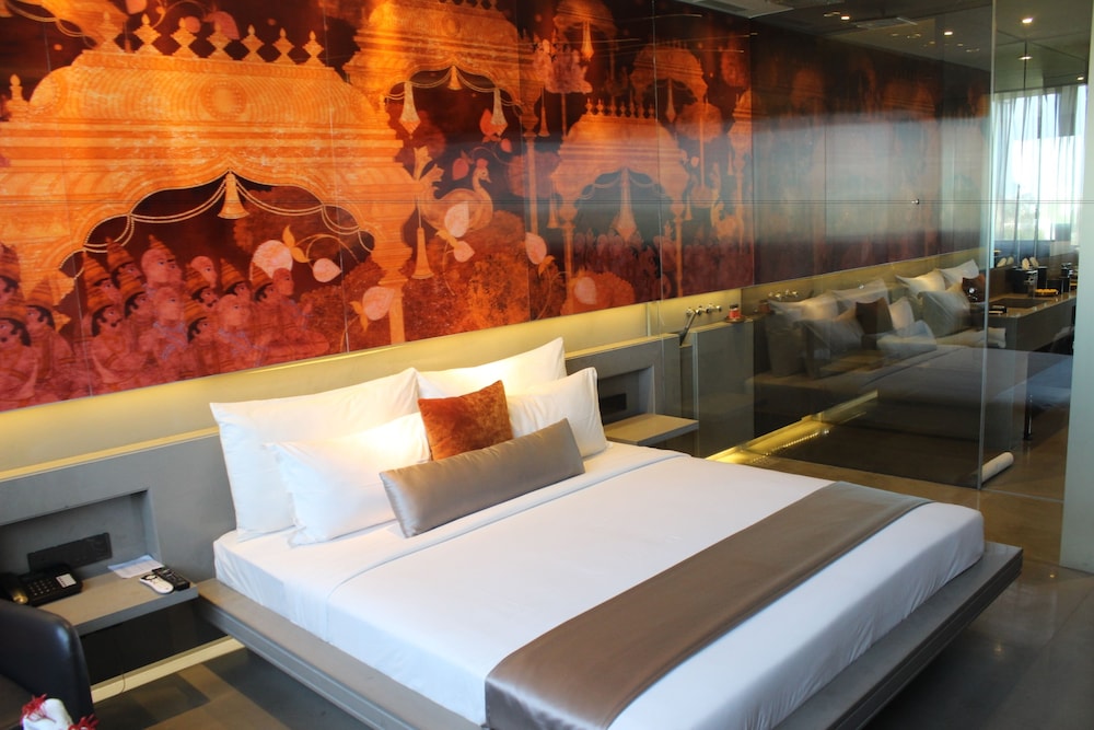 Boulevard by Design Hotel Chennai 12/27