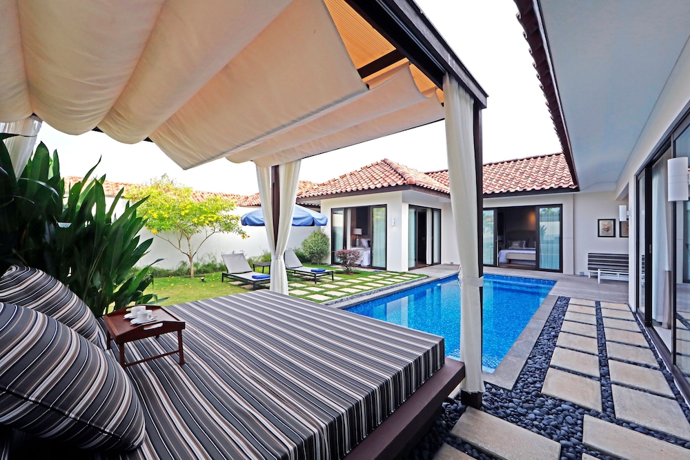 Pantai Indah Lagoi Bintan 16/50