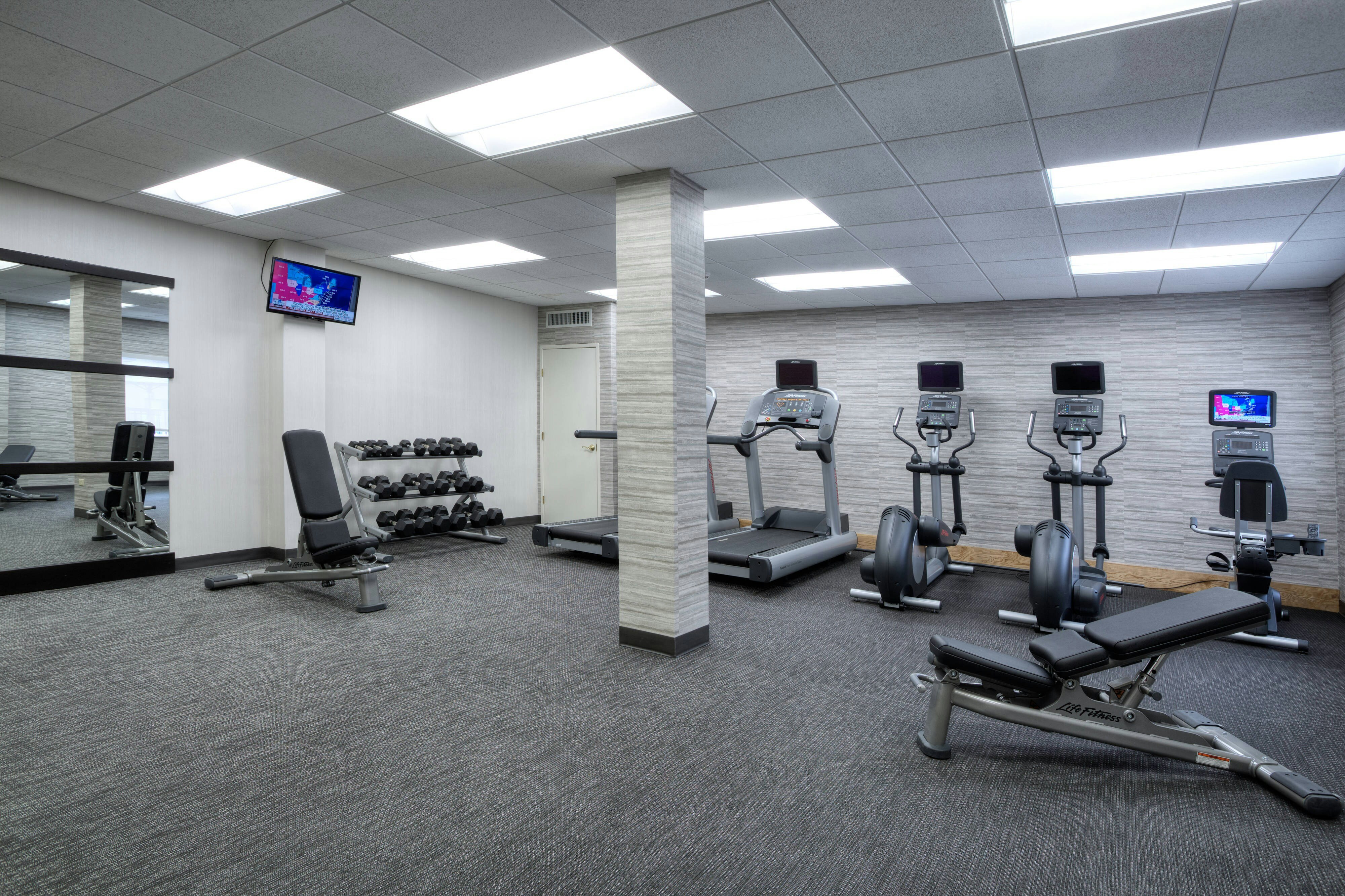 Courtyard By Marriott Mcallen Airport 23/37