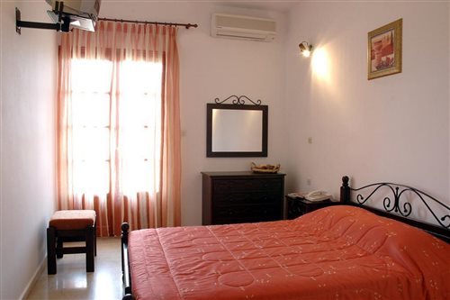 Room at Milton Hotel, Roda