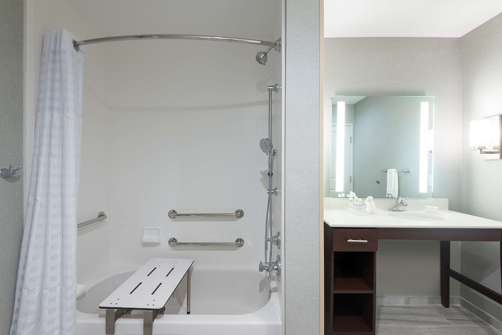 Homewood Suites By Hilton Fayetteville 7/44