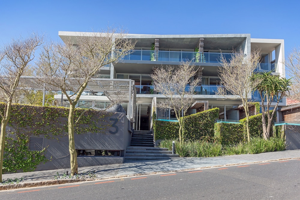 Pod Camps Bay 4/70