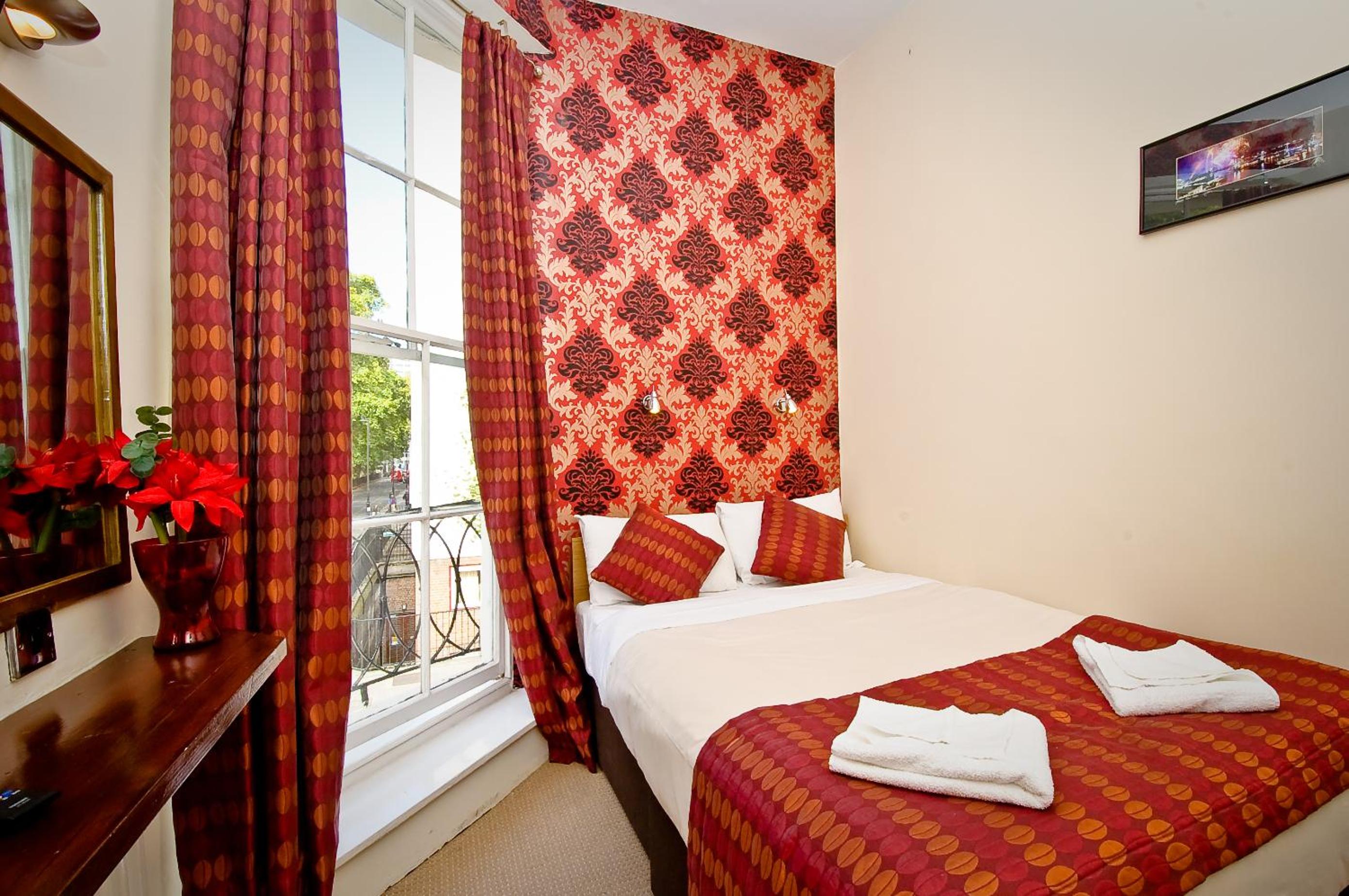 Leigh House Hotel 11/33