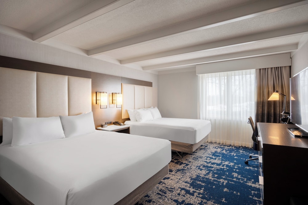 Crowne Plaza Albany The Desmond Hotel (ex The Desmond Hotel Albany) 29/74