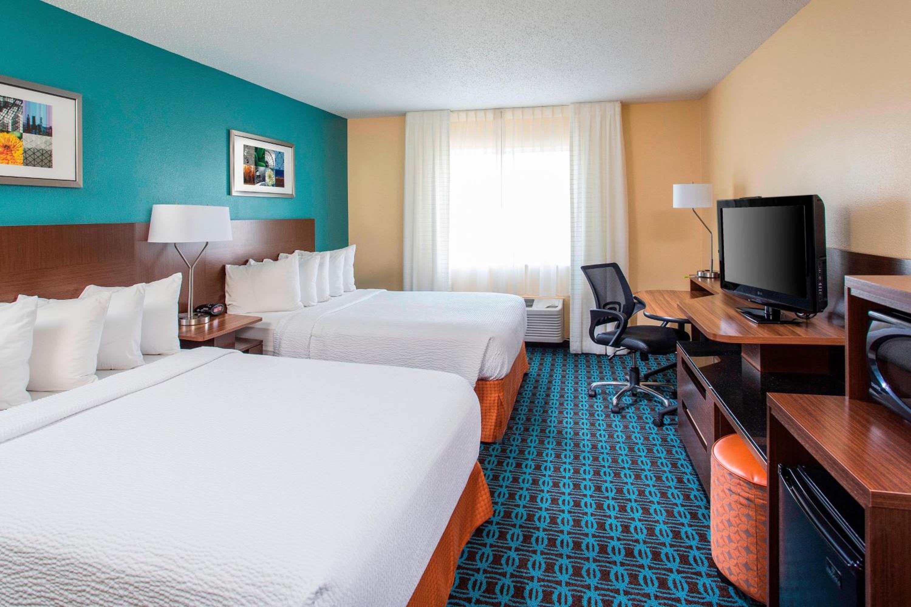 room, 2 queen beds