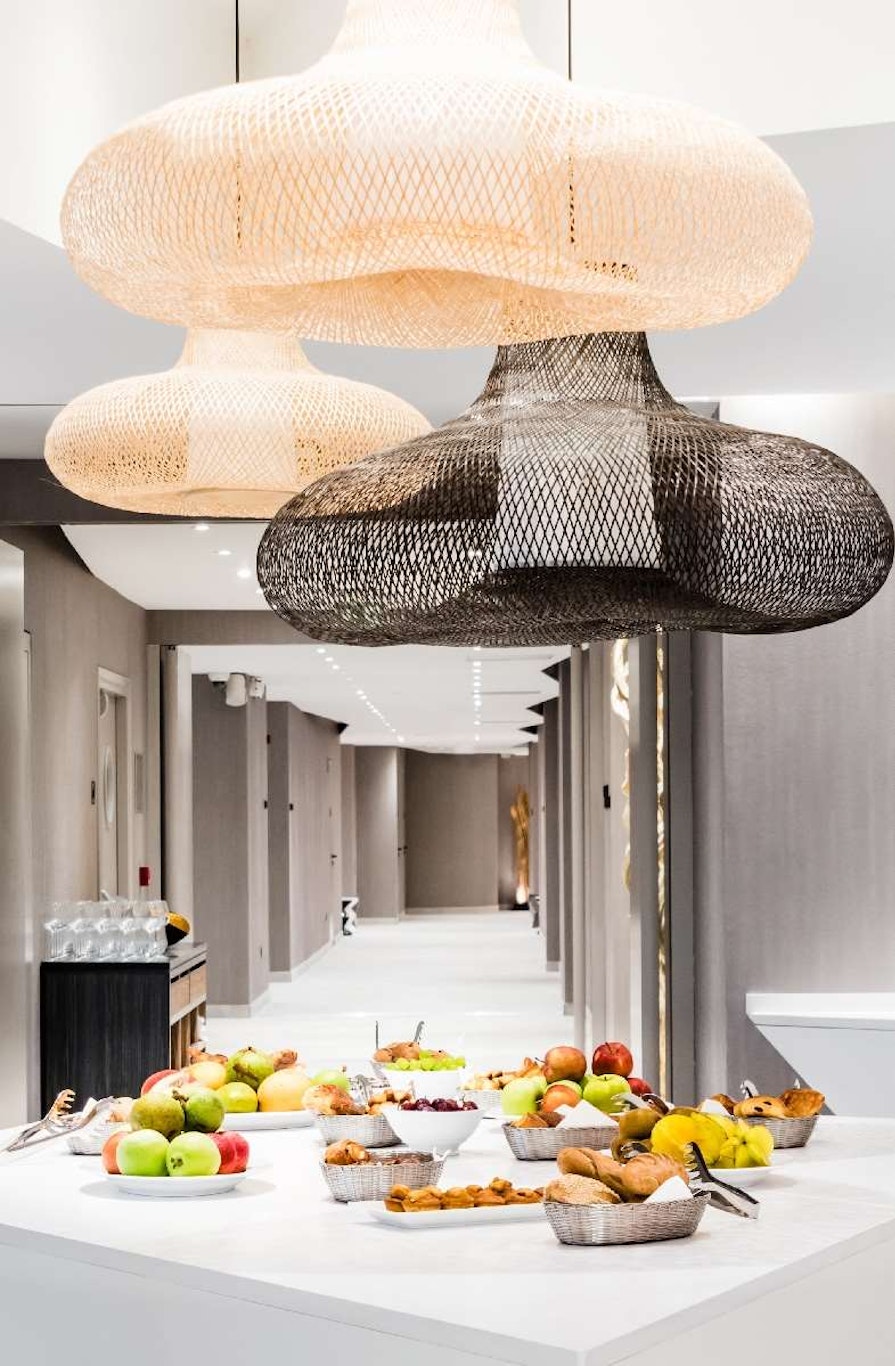Simon Hotel 9/18