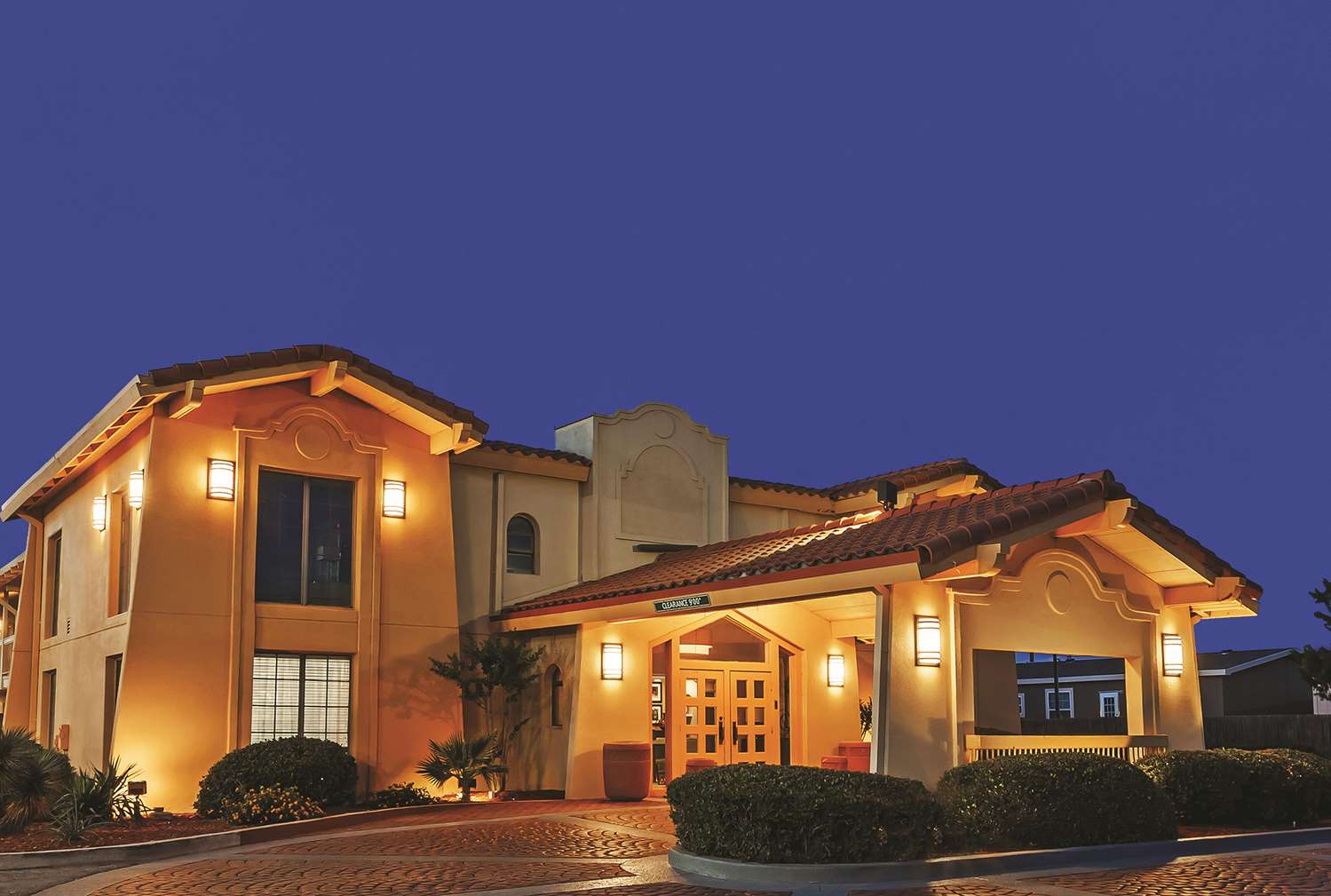 La Quinta Inn by Wyndham Midland 2/35