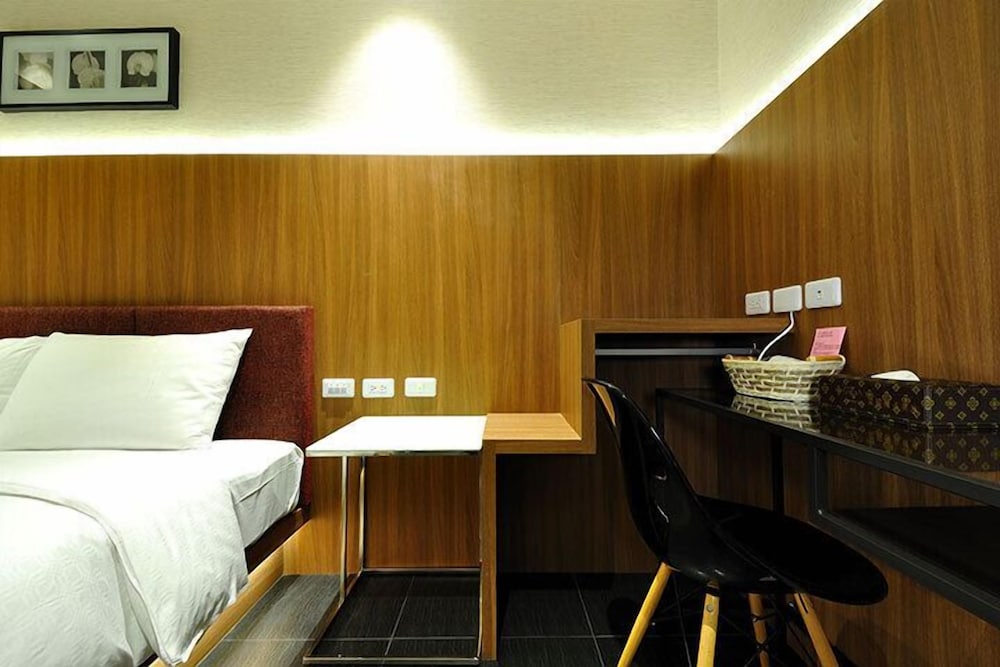 Leesing Hotel Fongshan 30/50
