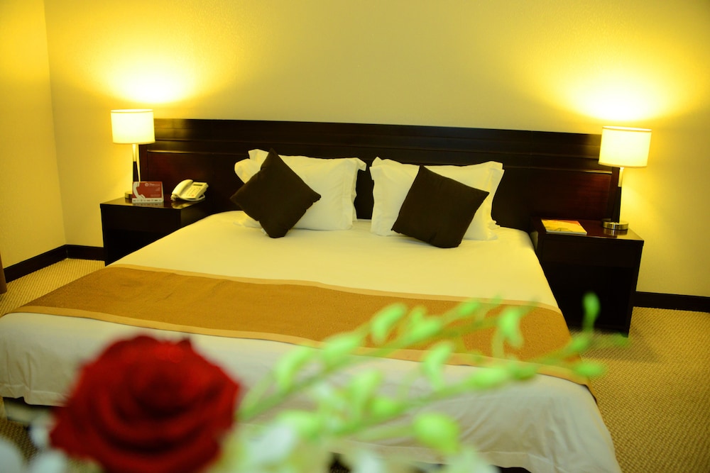 Monroe Hotel Bahrain 37/66