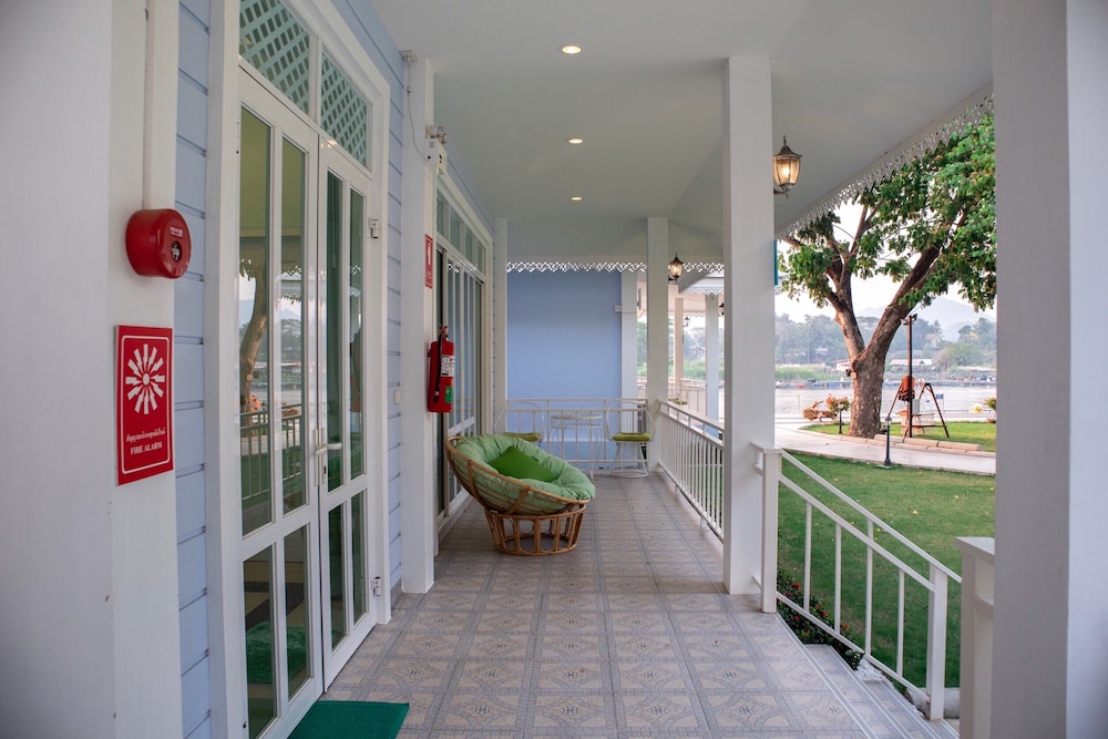 Tubtim Siam River Kwai Resort 8/50