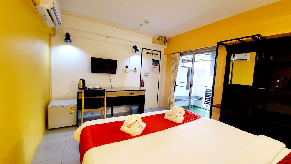 Khaosan Art Hotel 53/75