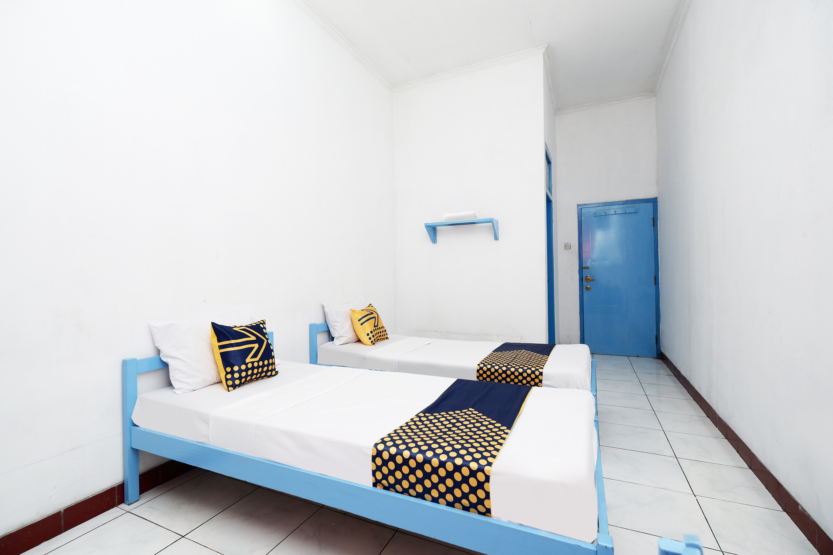 Room, Single