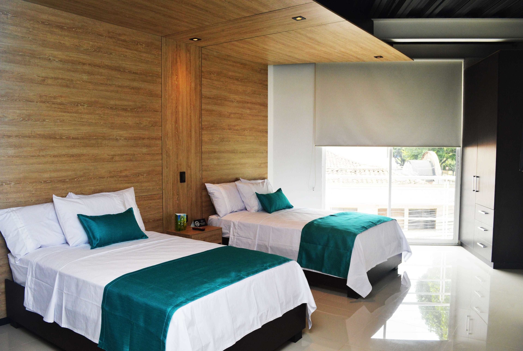 SUPERIOR, DOUBLE BED