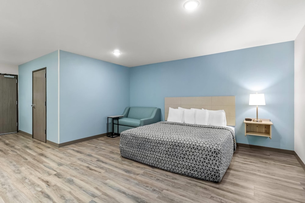 WoodSpring Suites Washington Meadowlands PA 18/45