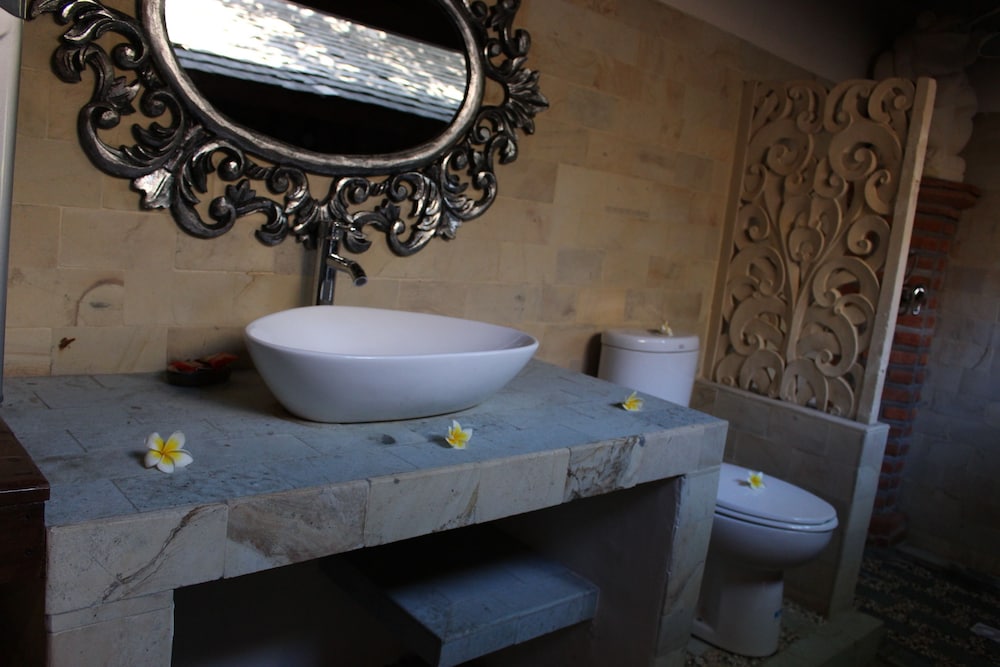Rambutan Boutique Hotel 50/52